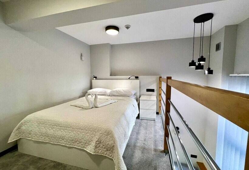 Kapsuła Hostel Warszawa