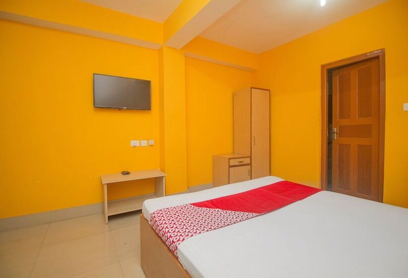 Oyo 14425 Hotel Shade