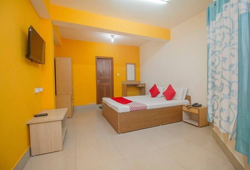 Oyo 14425 Hotel Shade