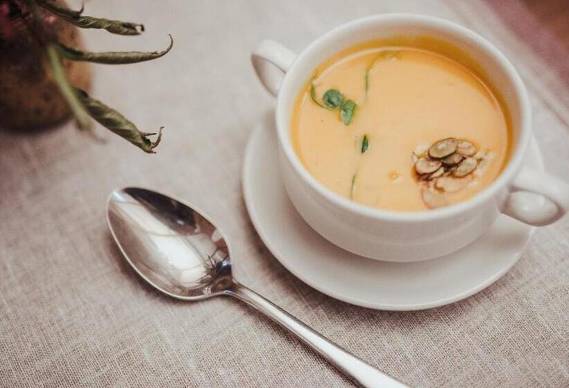 ペンション Cedrowy Dworek