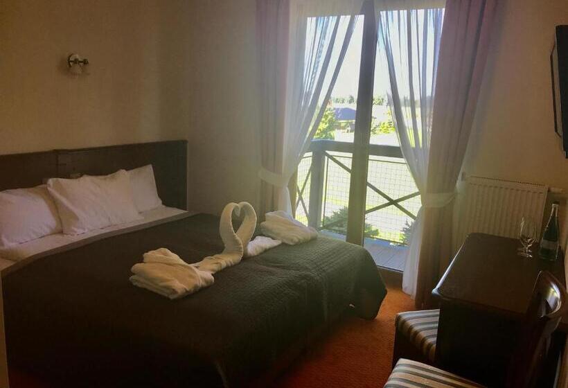 ペンション Cedrowy Dworek