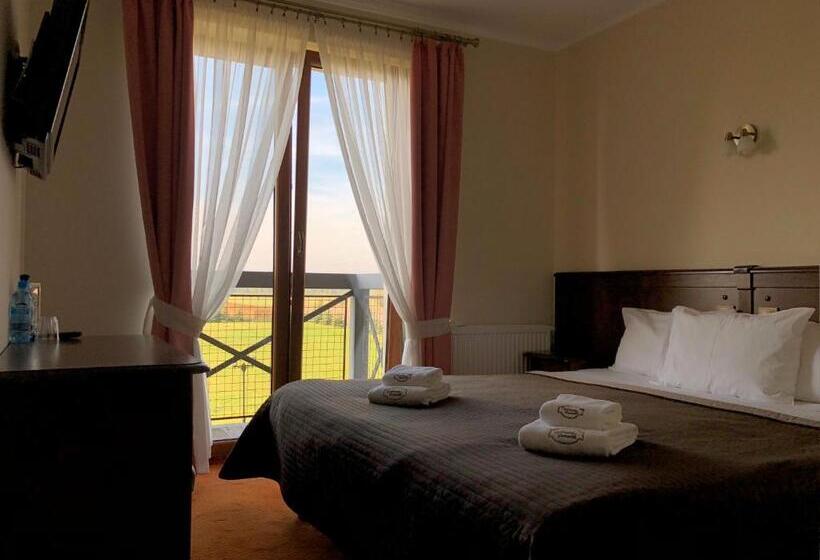 פנסיון Cedrowy Dworek