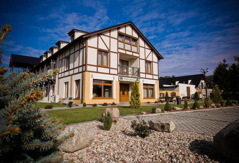 פנסיון Cedrowy Dworek