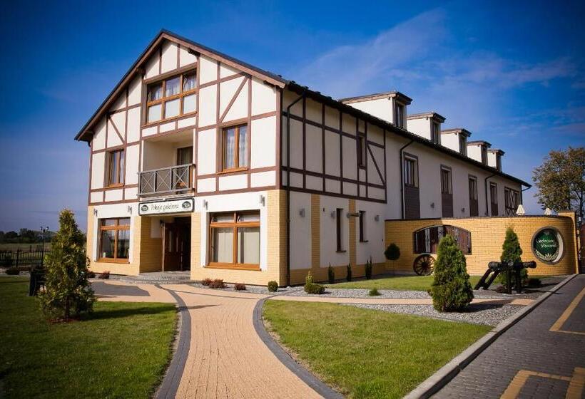 ペンション Cedrowy Dworek