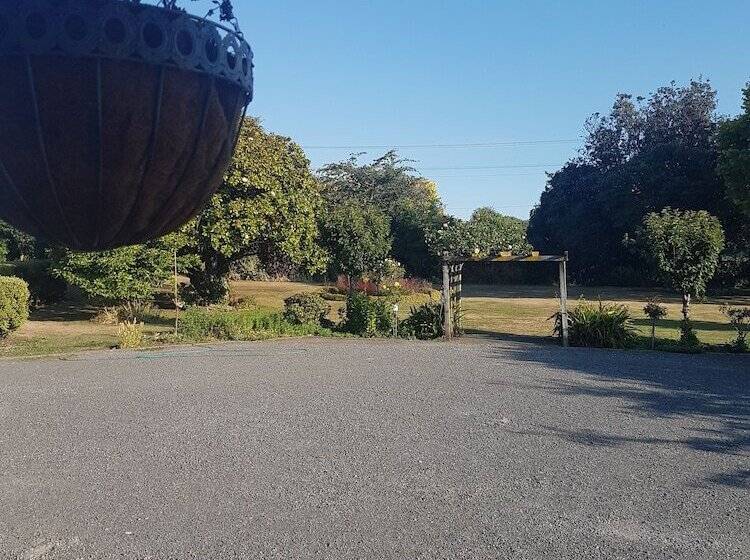 펜션 Lancewood Lodge