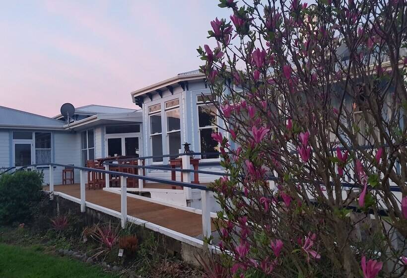 펜션 Lancewood Lodge