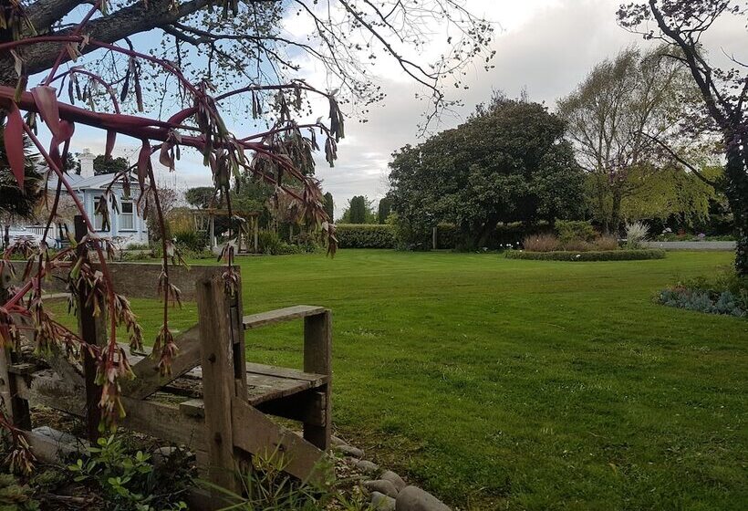 펜션 Lancewood Lodge