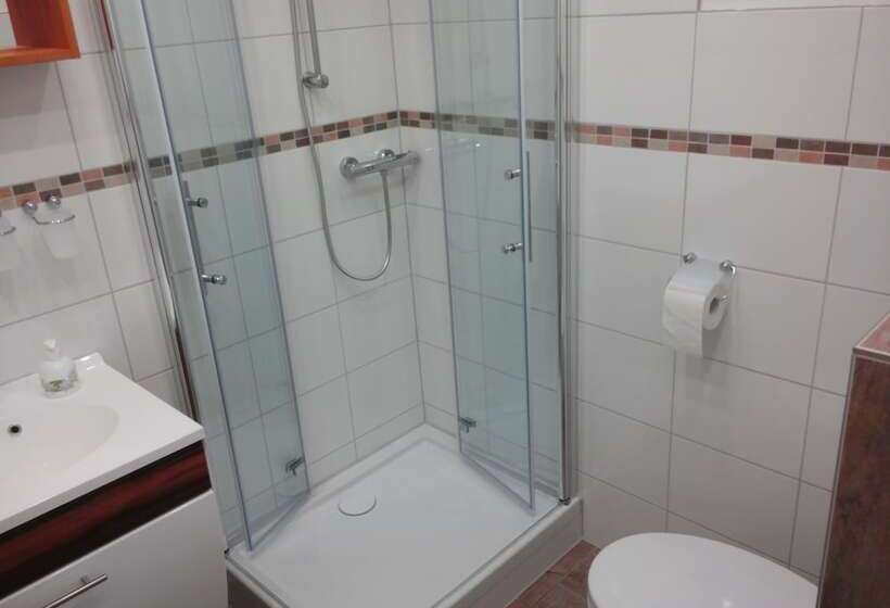 Пансион Grossvaters Haus Oba S Heisle