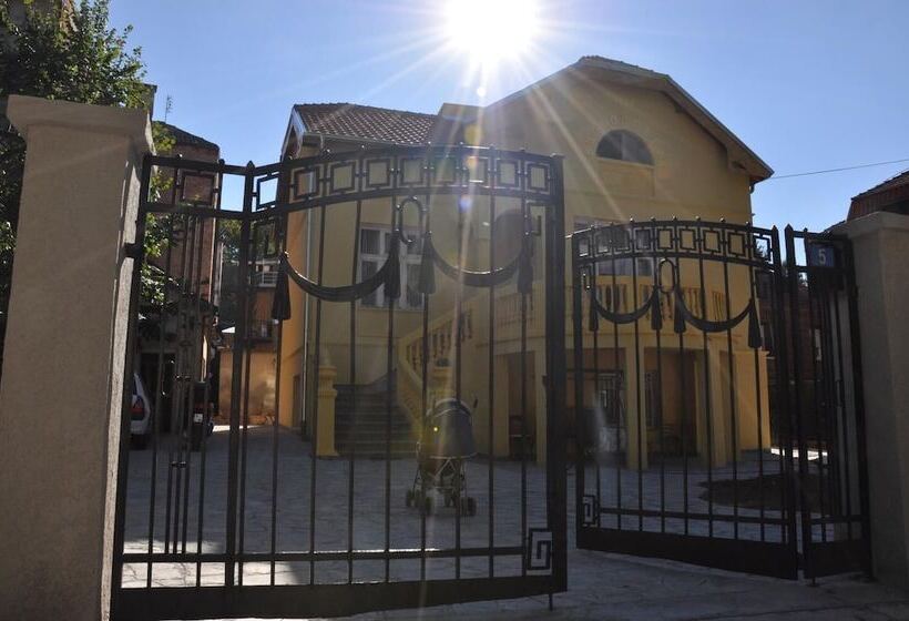 پانسیون Smeštaj Olivera Niška Banja