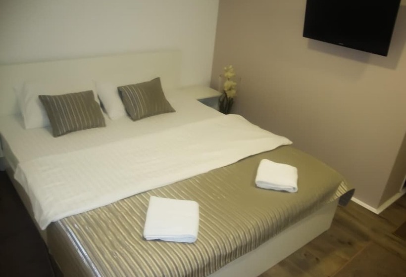 پانسیون Smeštaj Olivera Niška Banja