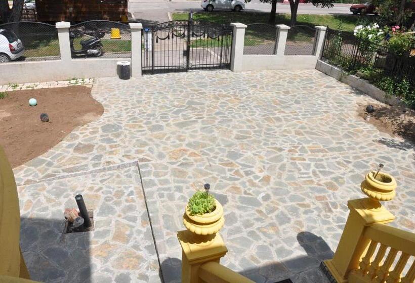 پانسیون Smeštaj Olivera Niška Banja