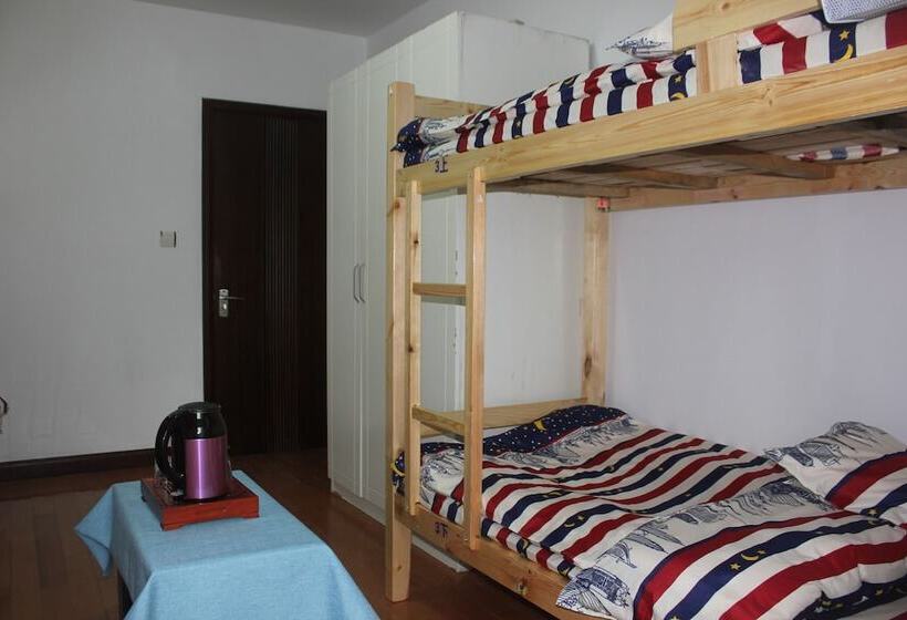 Shanghai Lost International Youth Hostel