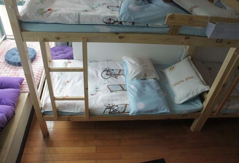 Shanghai Lost International Youth Hostel