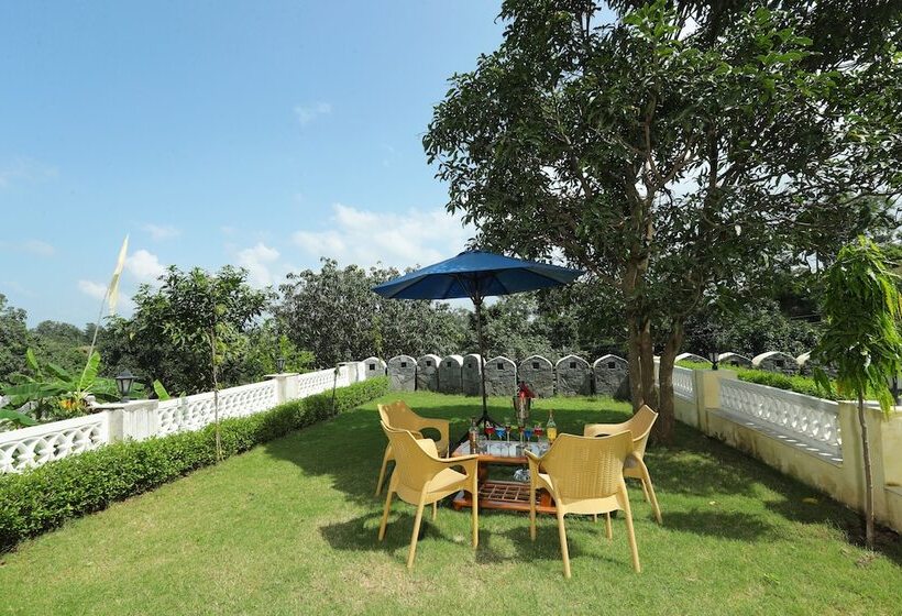 The Everest Hill Resort