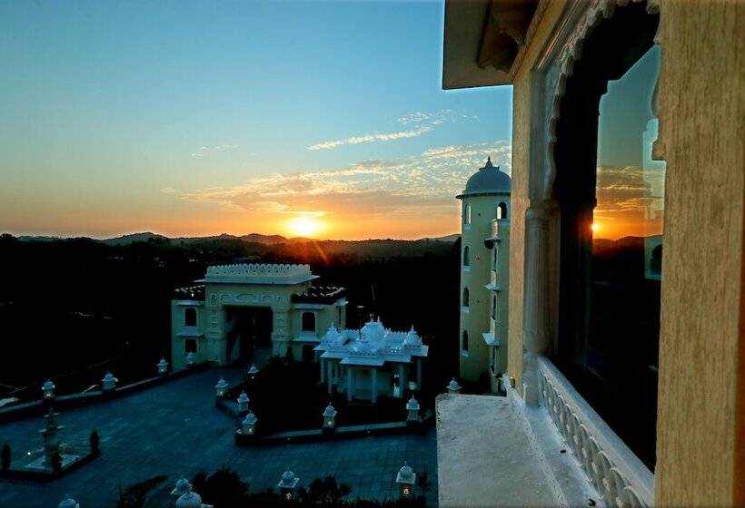 The Everest Hill Resort