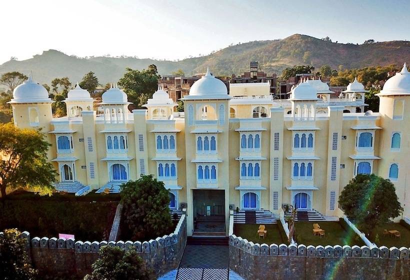 The Everest Hill Resort