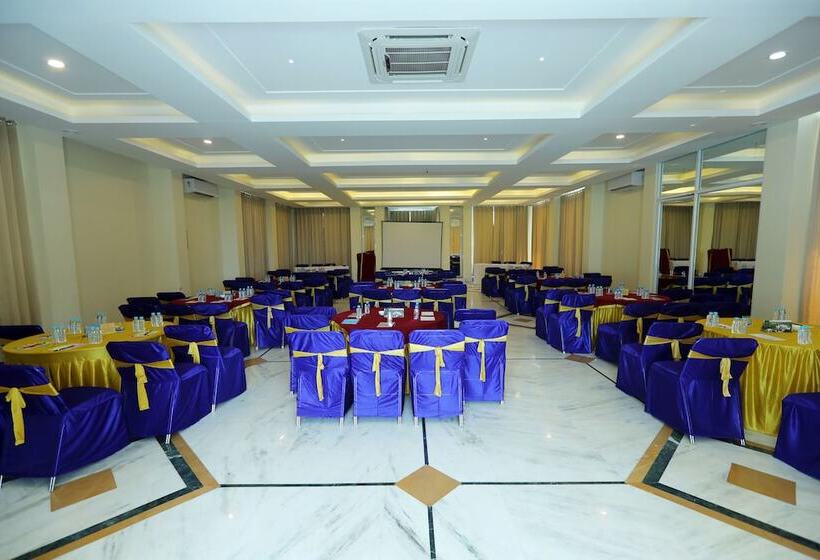 The Everest Hill Resort