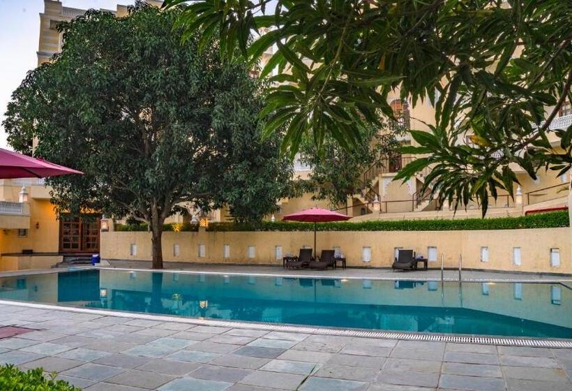 The Everest Hill Resort