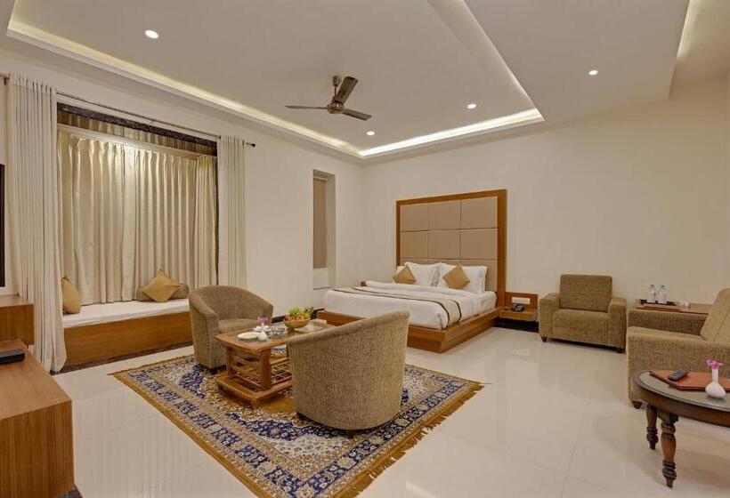 The Everest Hill Resort