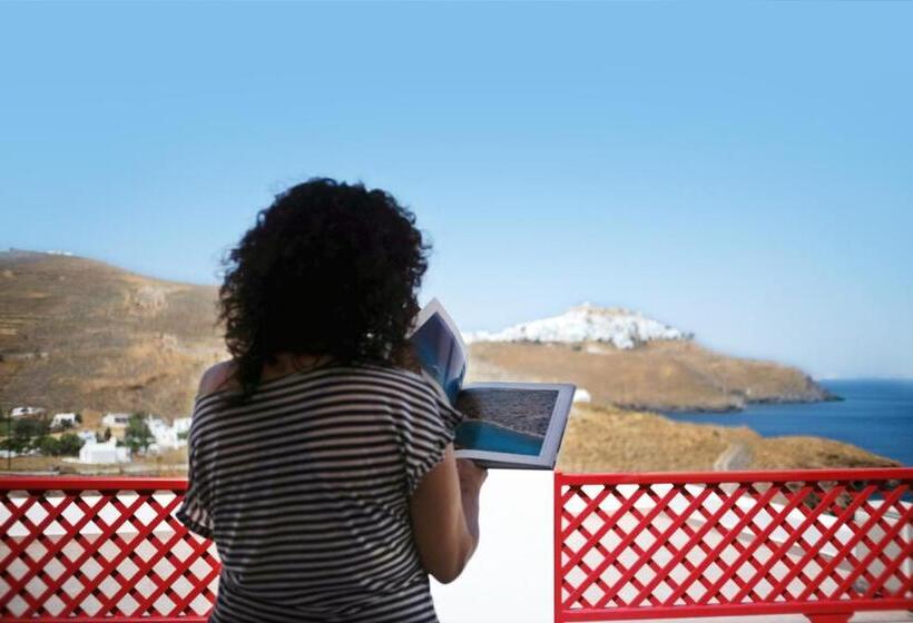 Aelia Apartments & Suites