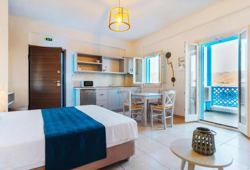 Aelia Apartments & Suites