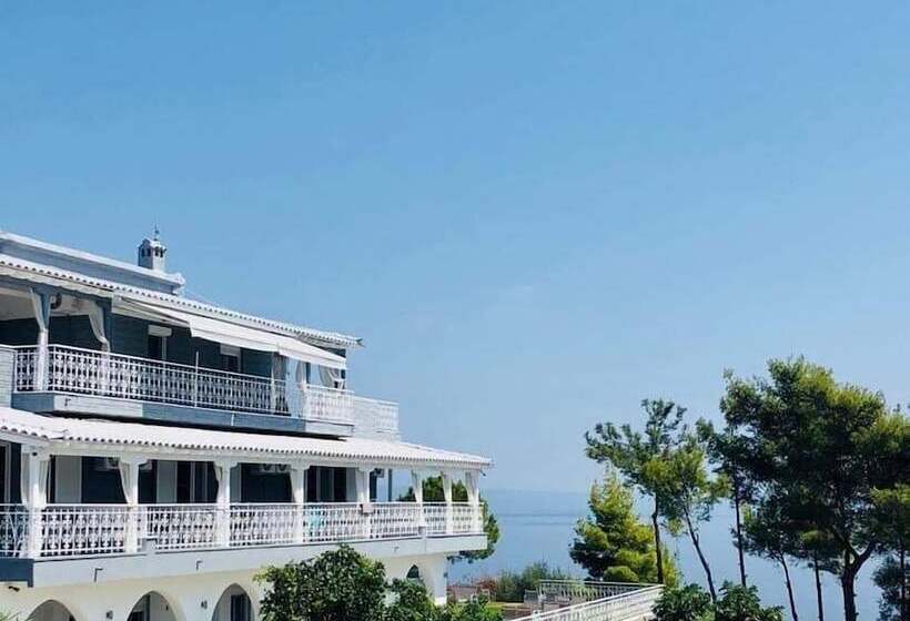 Aelia Sea View Studios