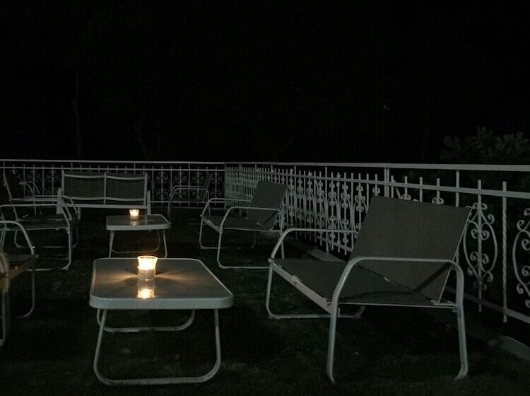 Aelia Sea View Studios