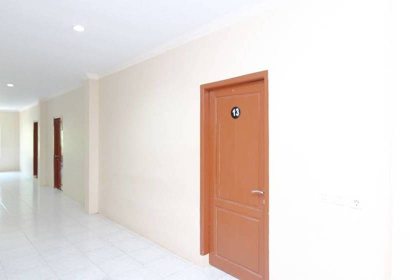 Airy Praya Pejanggik 8 Lombok