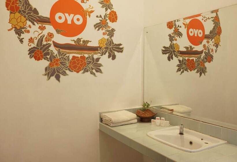 הוסטל Griya Cemara Homestay By Oyo Rooms