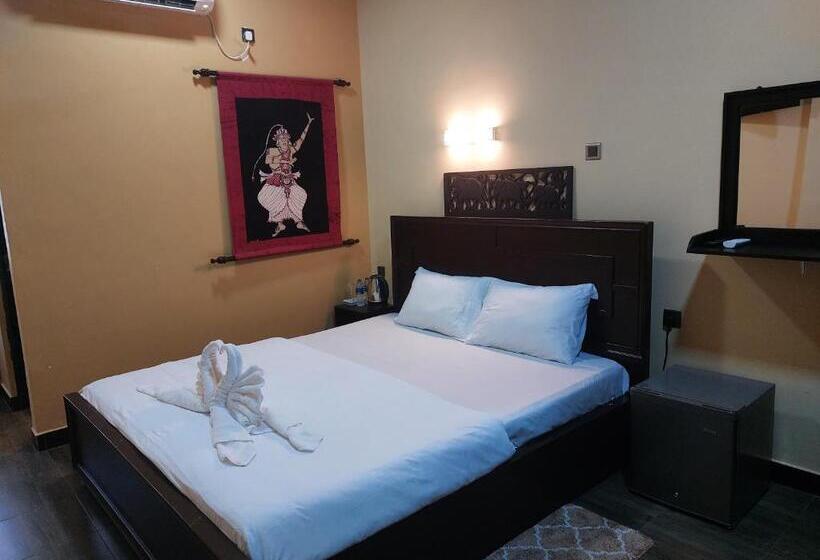 צימר Edwin S Airport Garden