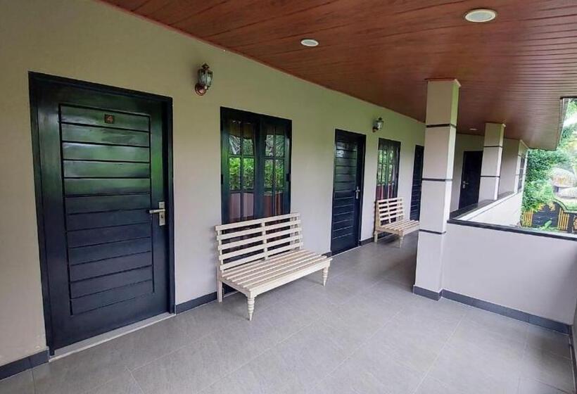 צימר Edwin S Airport Garden