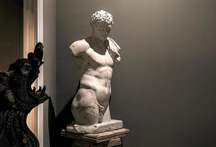 צימר Seven Rooms Villadorata