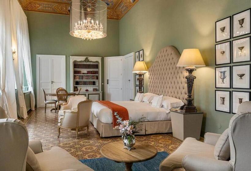 צימר Seven Rooms Villadorata