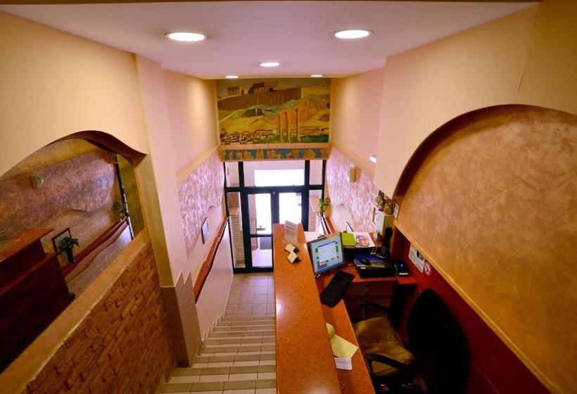 Electra Hotel Piraeus