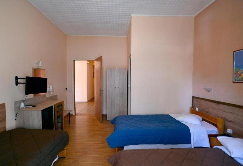 Electra Hotel Piraeus