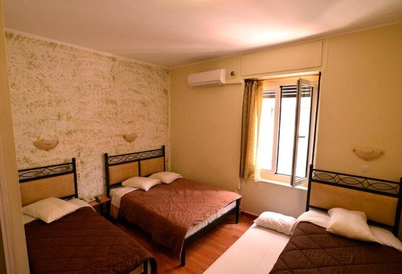 Electra Hotel Piraeus