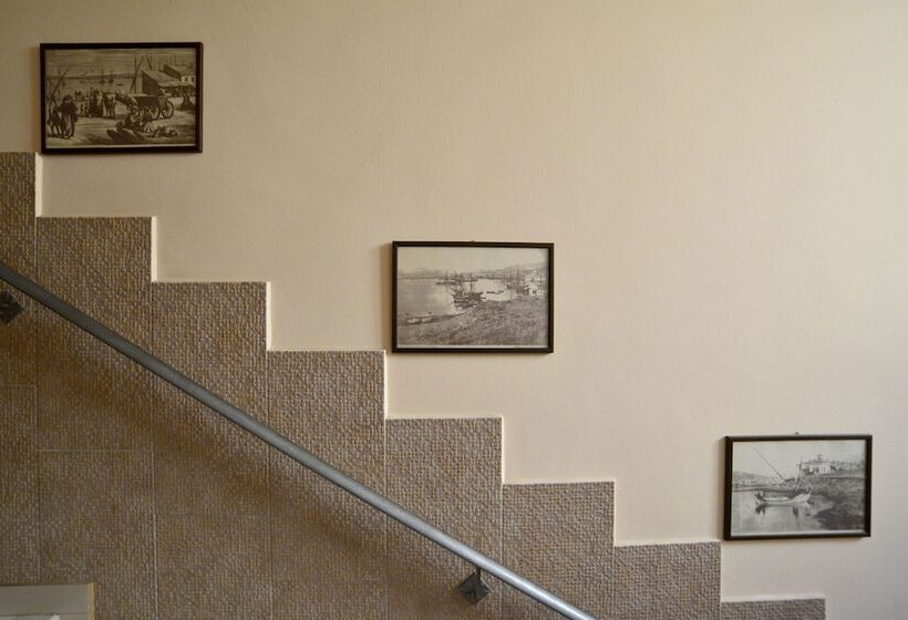 Electra Hotel Piraeus