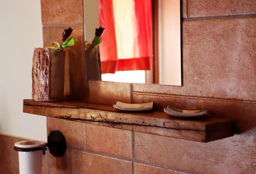 Girfalco Country House