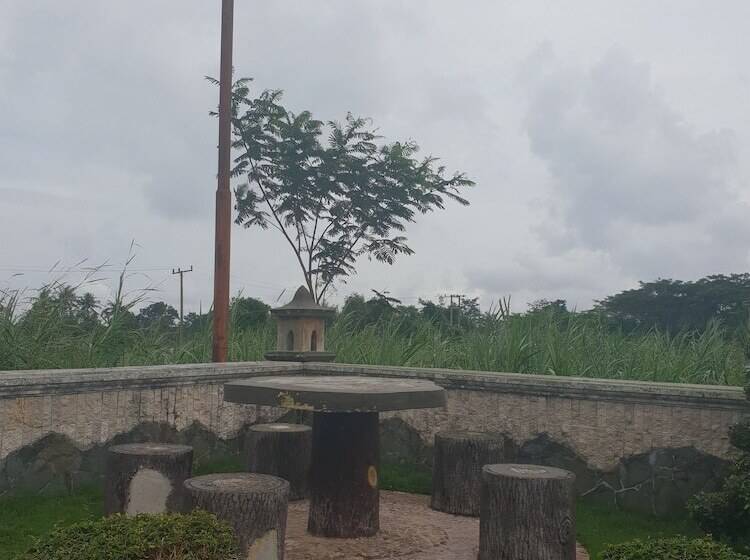 Green Hill Villa Sibolangit