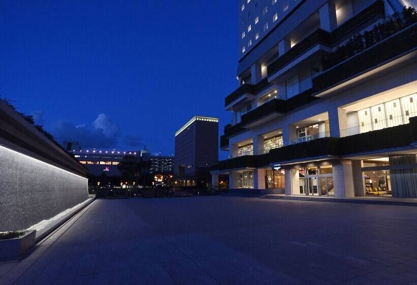 Apa Hotel & Resort Yokohama Bay Tower