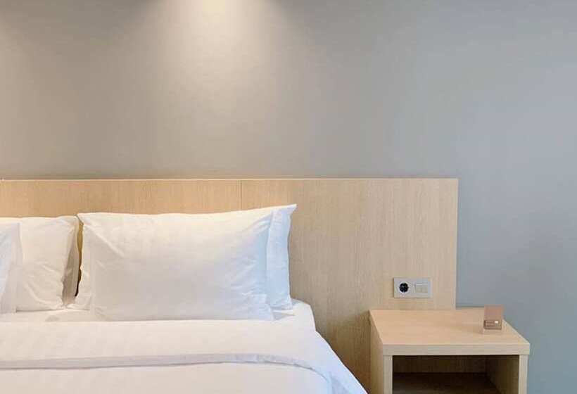 Aveta Hotel Malioboro