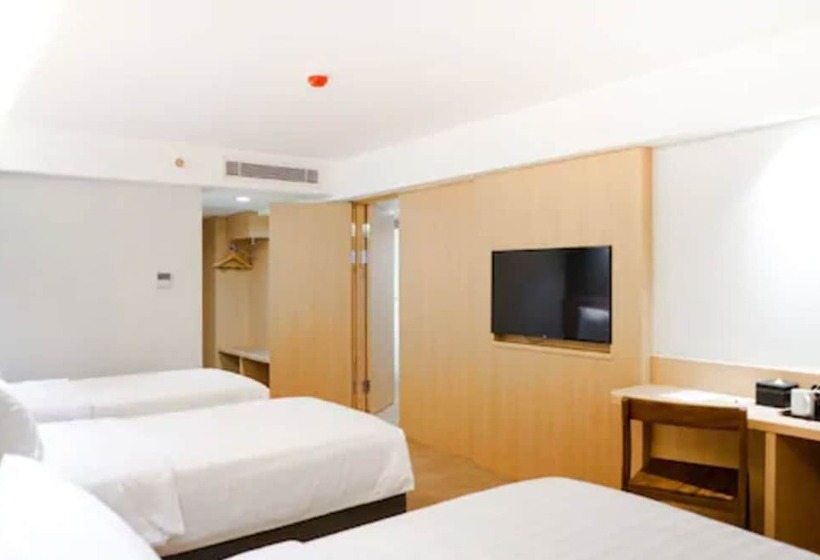 Aveta Hotel Malioboro