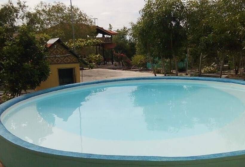 هتل Bougainvillea Paradise Campground