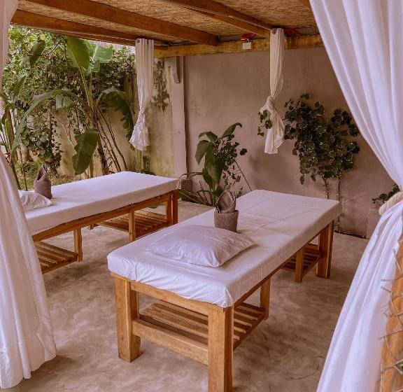 هتل El Nido Moringa Resort