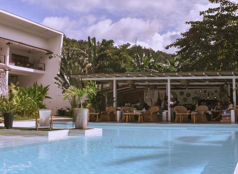 هتل El Nido Moringa Resort