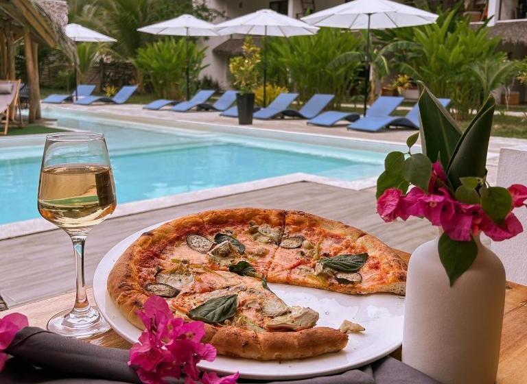 هتل El Nido Moringa Resort