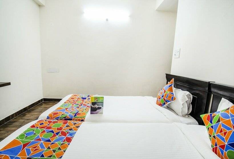 فندق Fabescape Himadri Inn