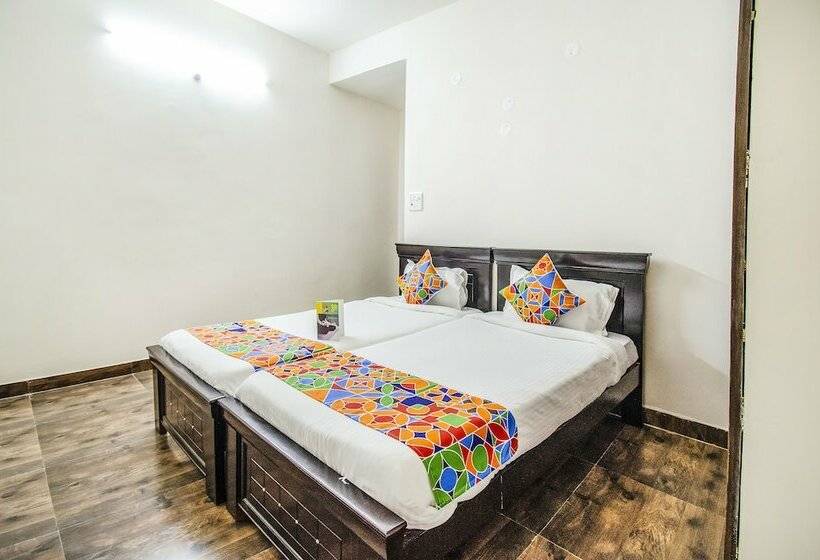 فندق Fabescape Himadri Inn