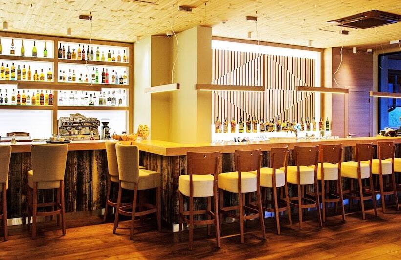 Отель Hot Springs Medical And Spa