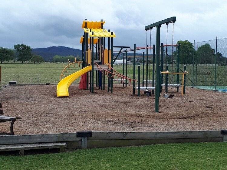 فندق Ingenia Holidays Moruya